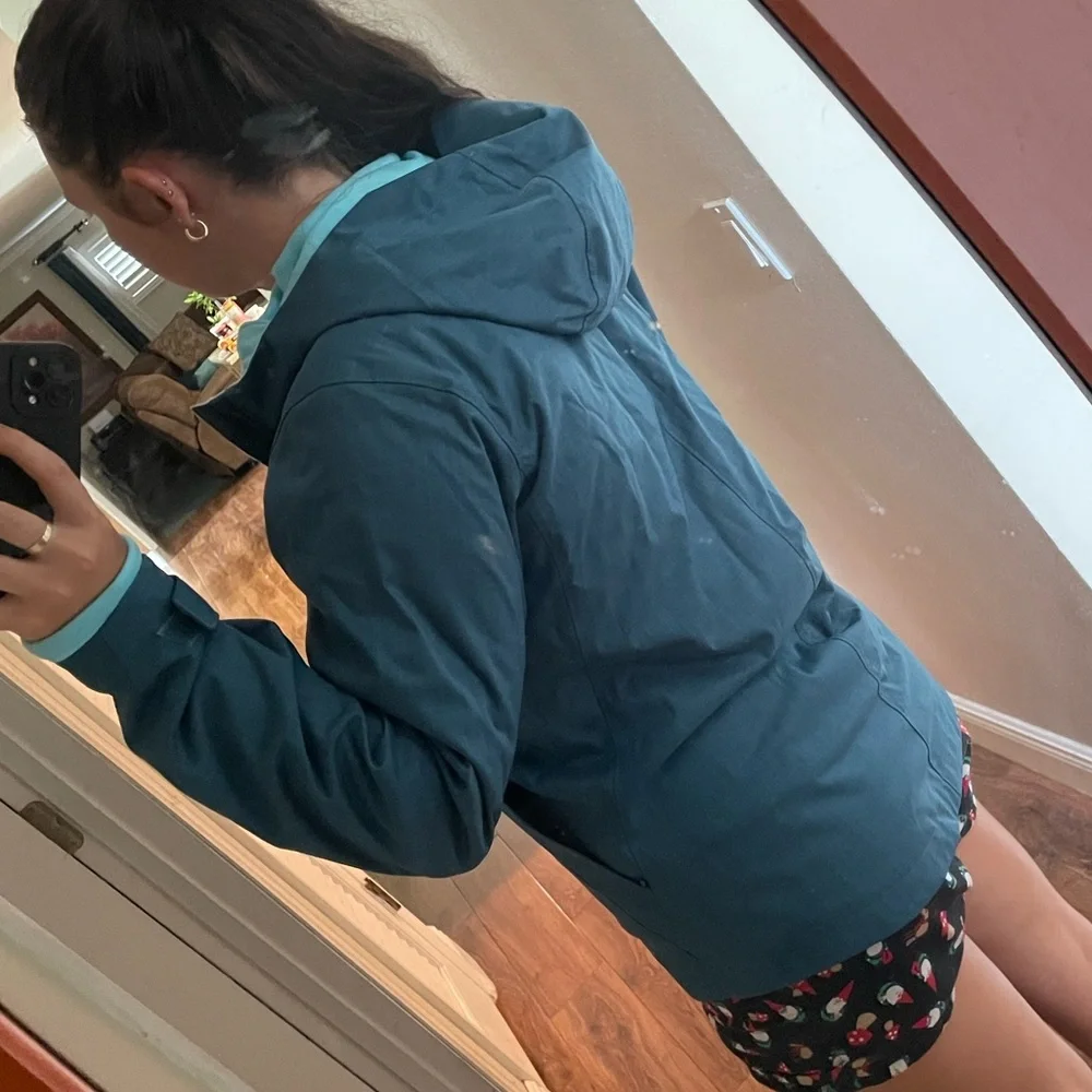 NWT Snow Jacket - Picture 3 of 8